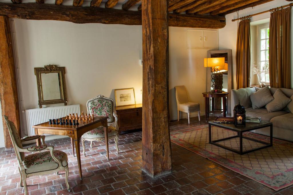 Domaine De Bellevue, The Originals Relais Ξενοδοχείο Neufmoutiers-en-Brie Εξωτερικό φωτογραφία